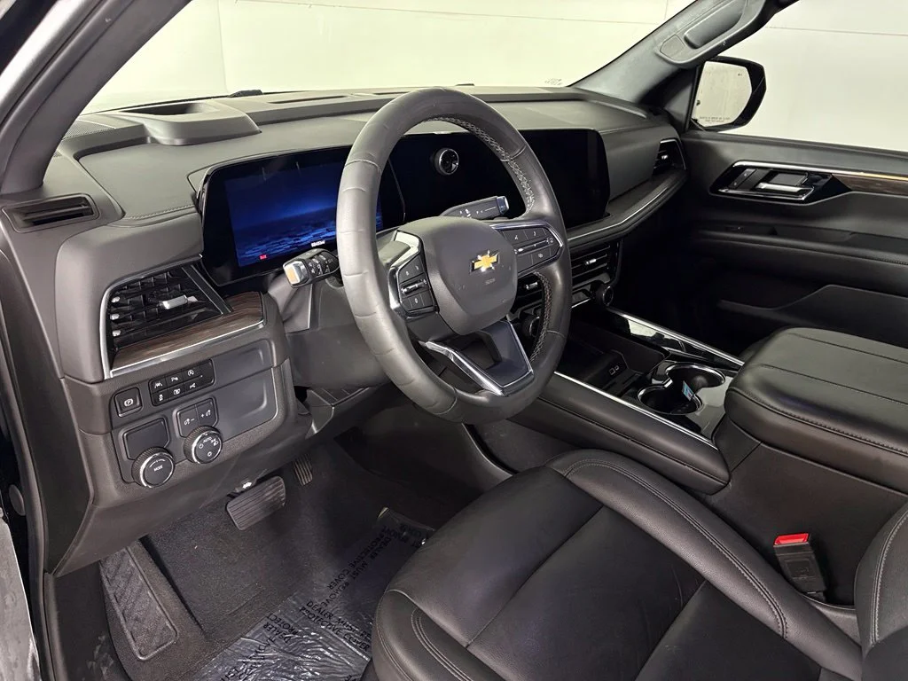 Used 2025 Black Chevrolet LT image 17