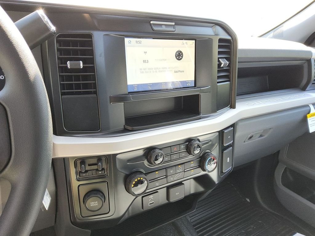 New 2026 Oxford White Ford XL image 10
