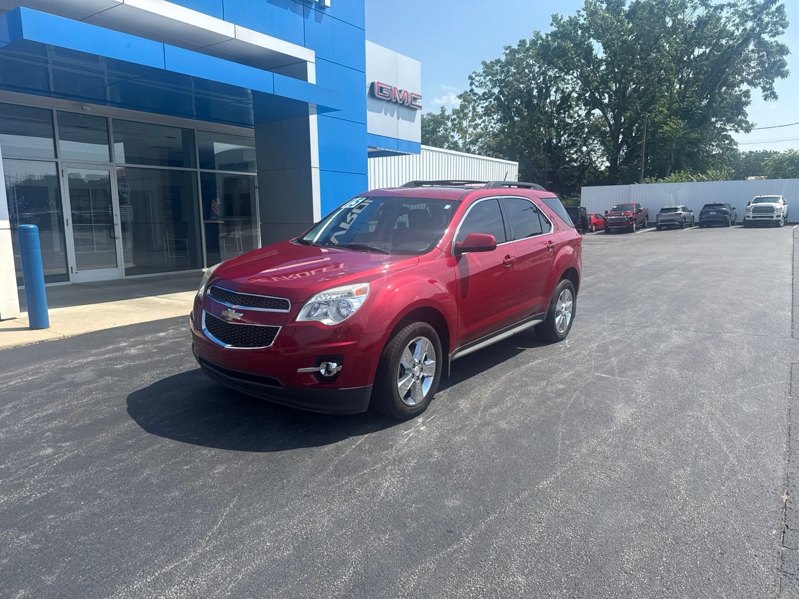 Used 2015 Red Chevrolet LT image 2