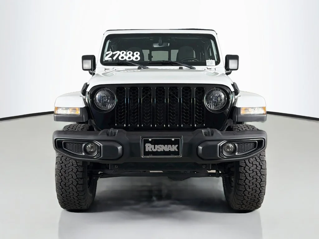 Used 2021 White Jeep Willys image 2