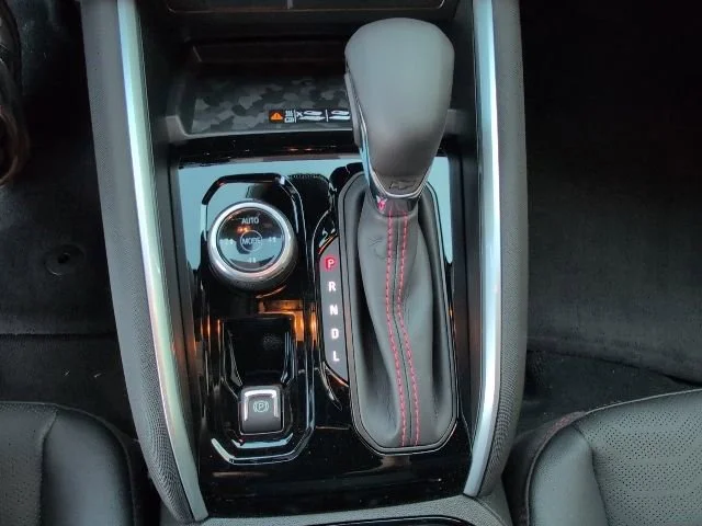 2026 Chevrolet Colorado Z71 - Photo 27