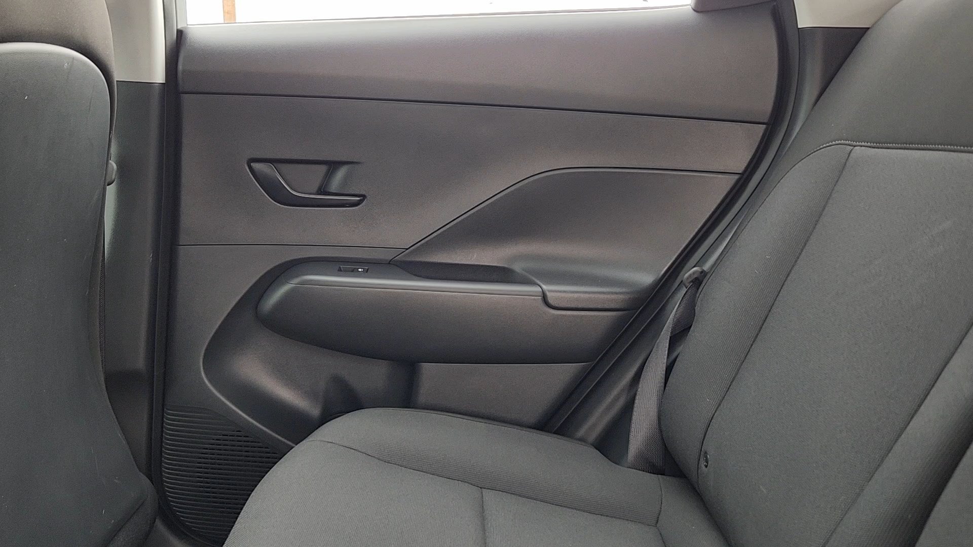 Used 2026 Cyber Gray Metallic Hyundai SE image 15