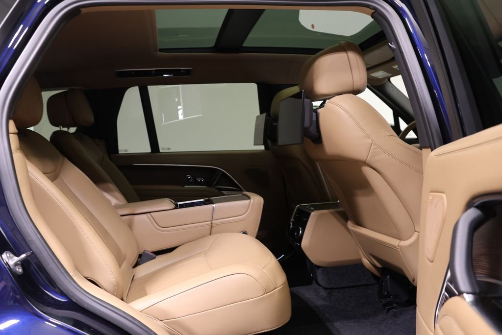 Used 2023 Portofino Blue Metallic Land Rover Autobiography image 45