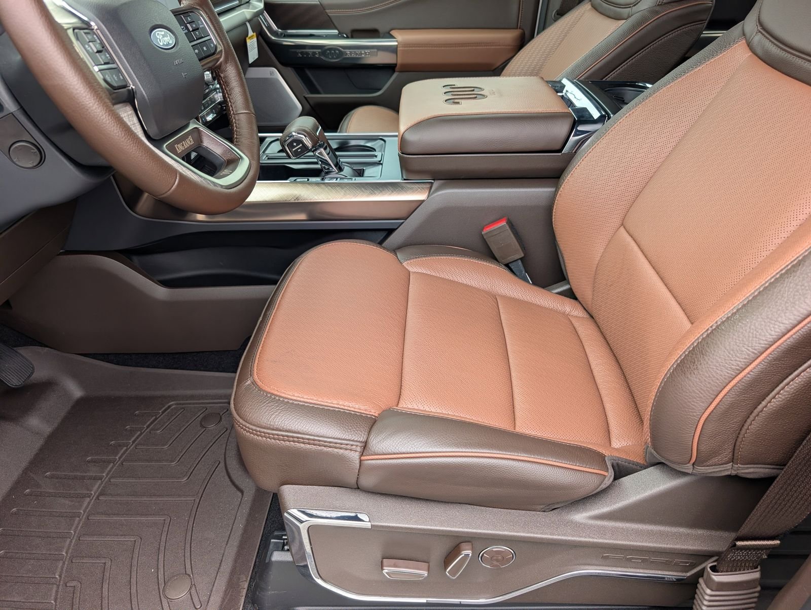 New 2026 Star White Metallic Tri-Coat Ford King Ranch image 14