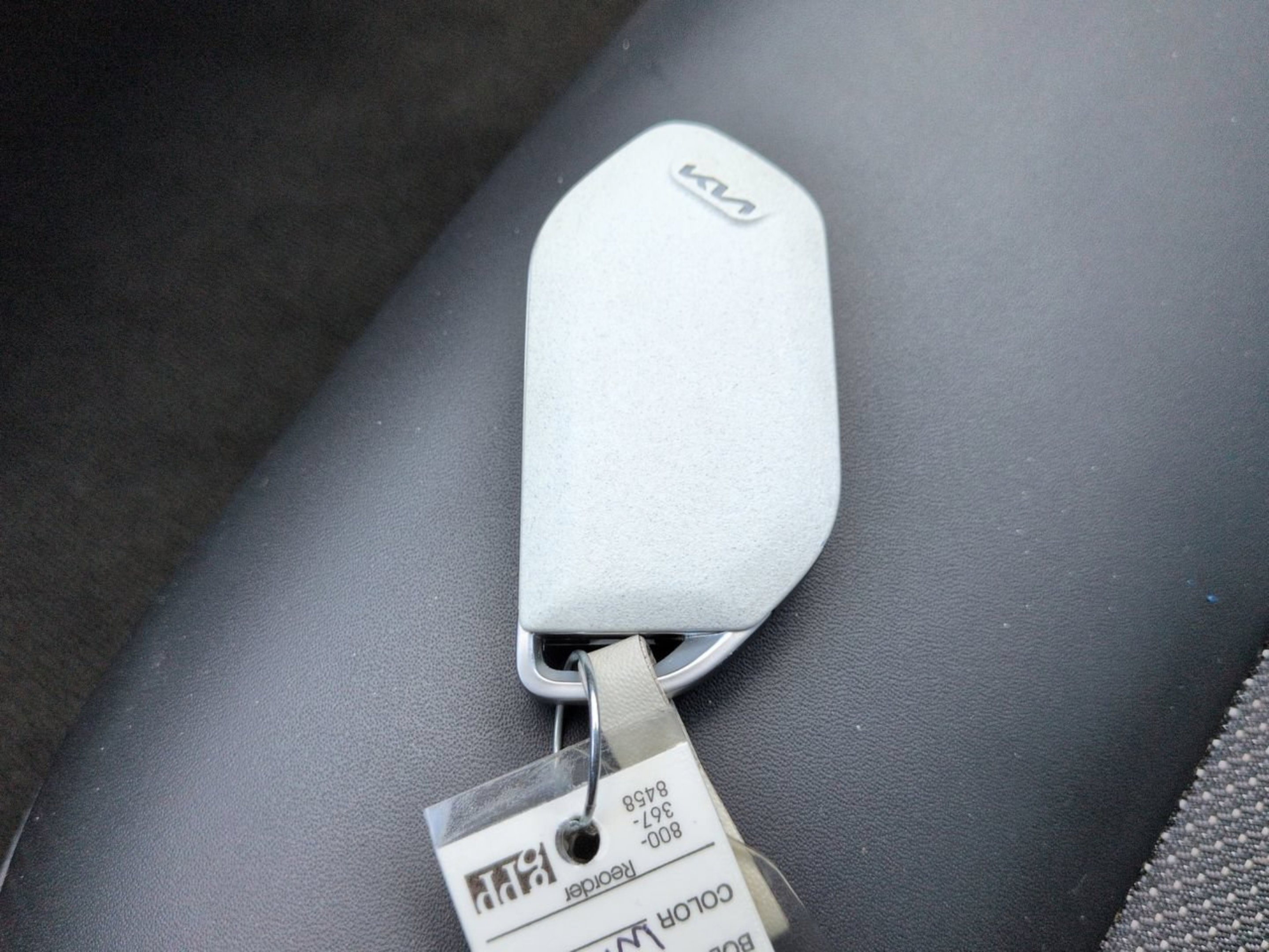 Certified Used 2025 Glacier White Pearl Kia Light image 29