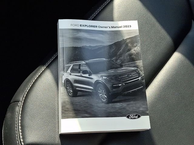Used 2023 Black Ford XLT image 28