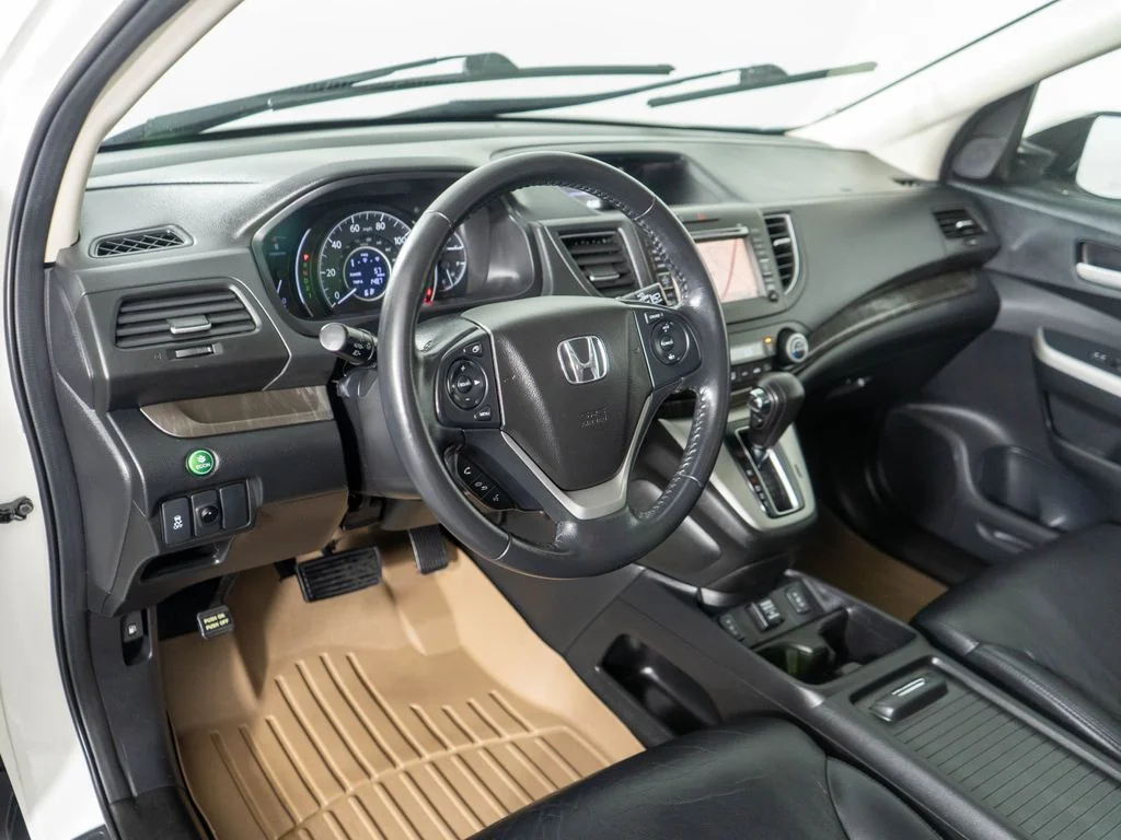 Used 2013 White Honda Touring image 14