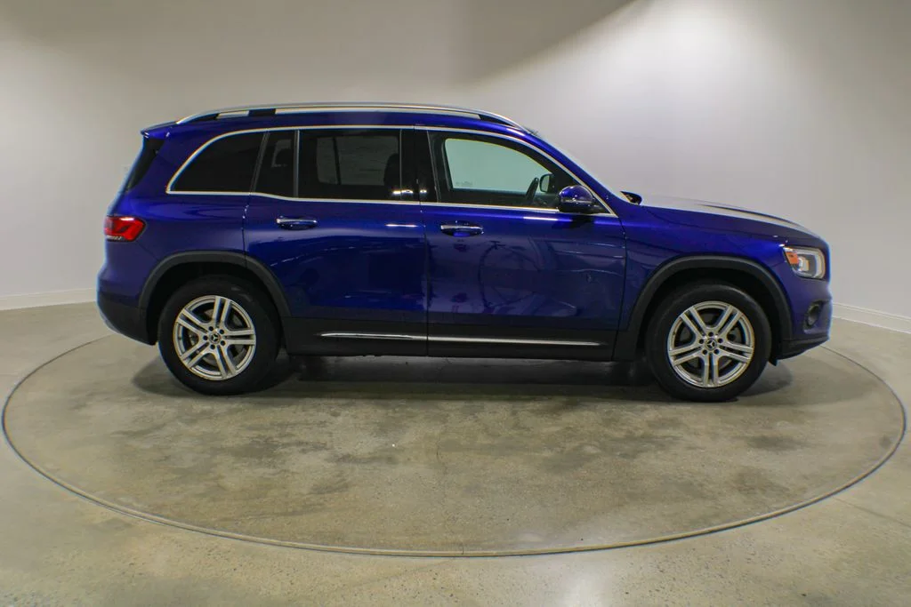 Used 2022 Galaxy Blue Metallic Mercedes-Benz GLB 250 image 6
