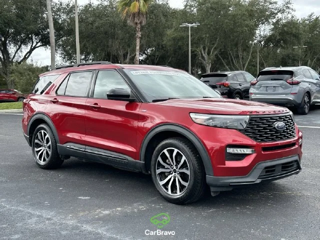 Used 2022 Red Ford ST-Line image 2