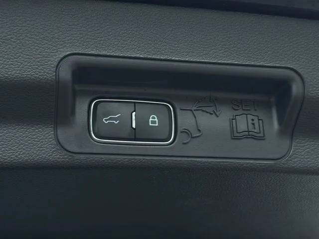 Used 2023 Blue Ford XLT image 43