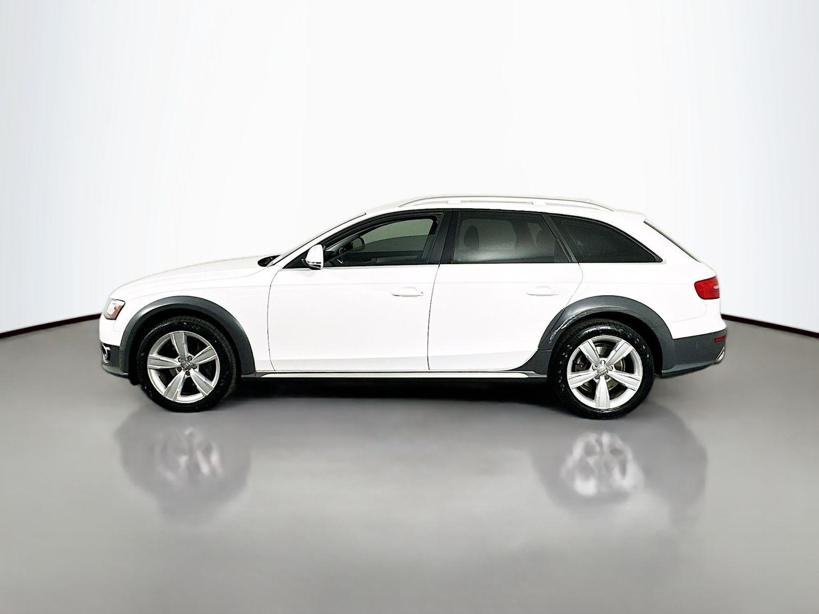 Used 2013 Ibis White Audi 2.0T Premium Plus image 4
