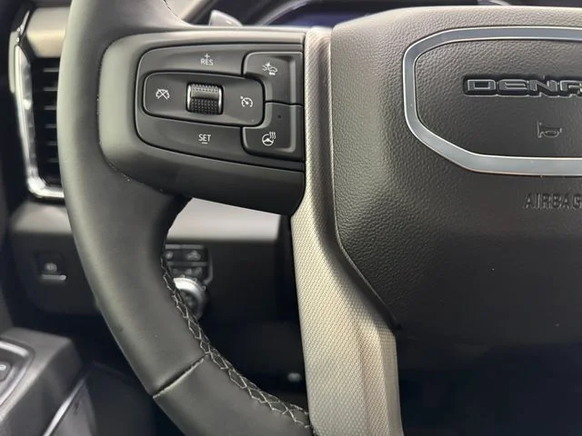 Used 2025 White Frost Tricoat GMC Denali image 23