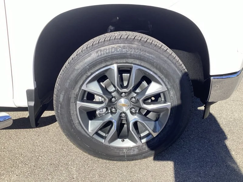 2026 Chevrolet Silverado 1500 LT - Photo 9