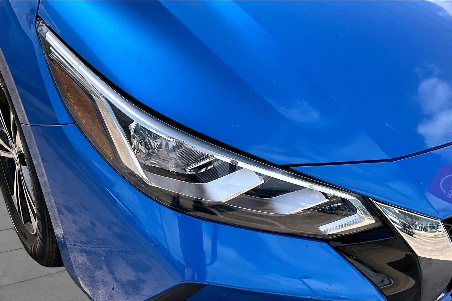 Used 2023 Electric Blue Metallic Nissan SV image 27