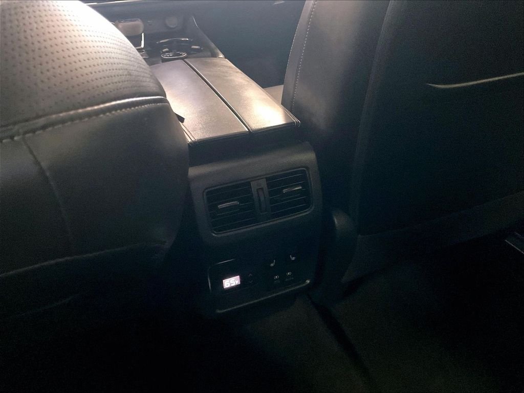 Used 2023 Gold Nissan Platinum image 28
