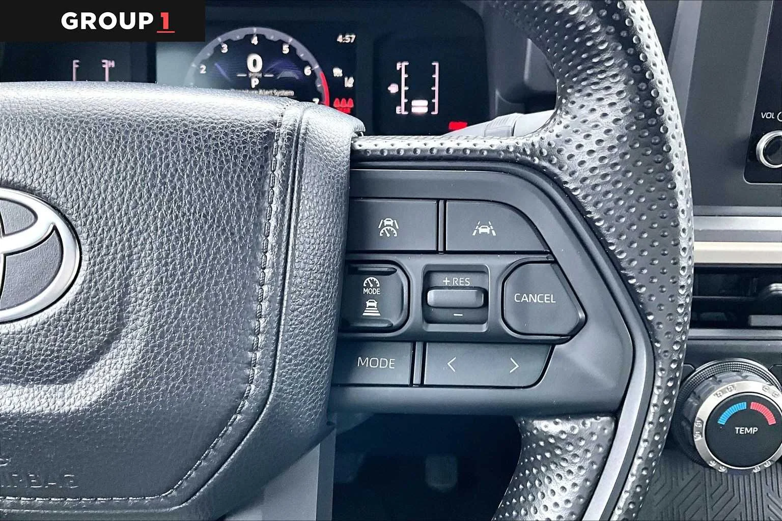 2025 Toyota Tacoma SR5 - Photo 25