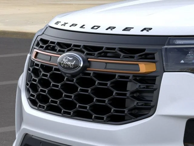 New 2026 Star White Metallic Tri-Coat Ford Tremor® image 17