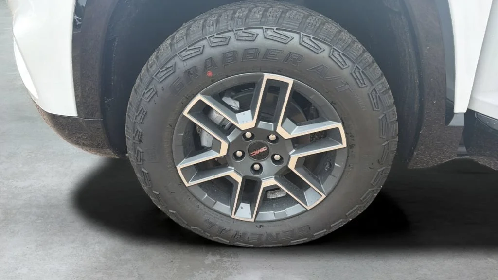 2026 GMC Terrain AT4 - Photo 19
