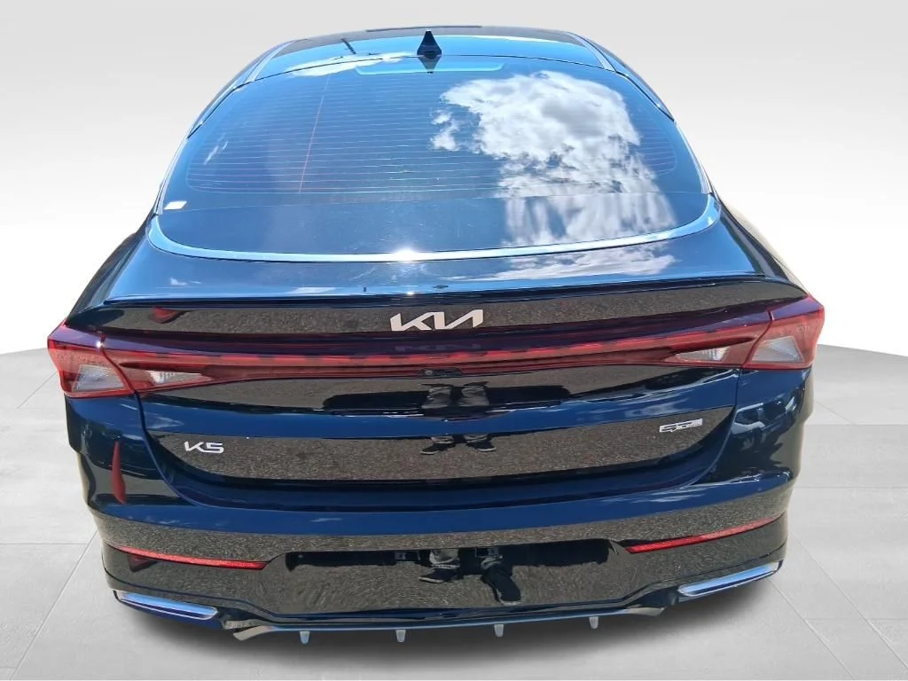Used 2023 Black Kia GT-Line image 5