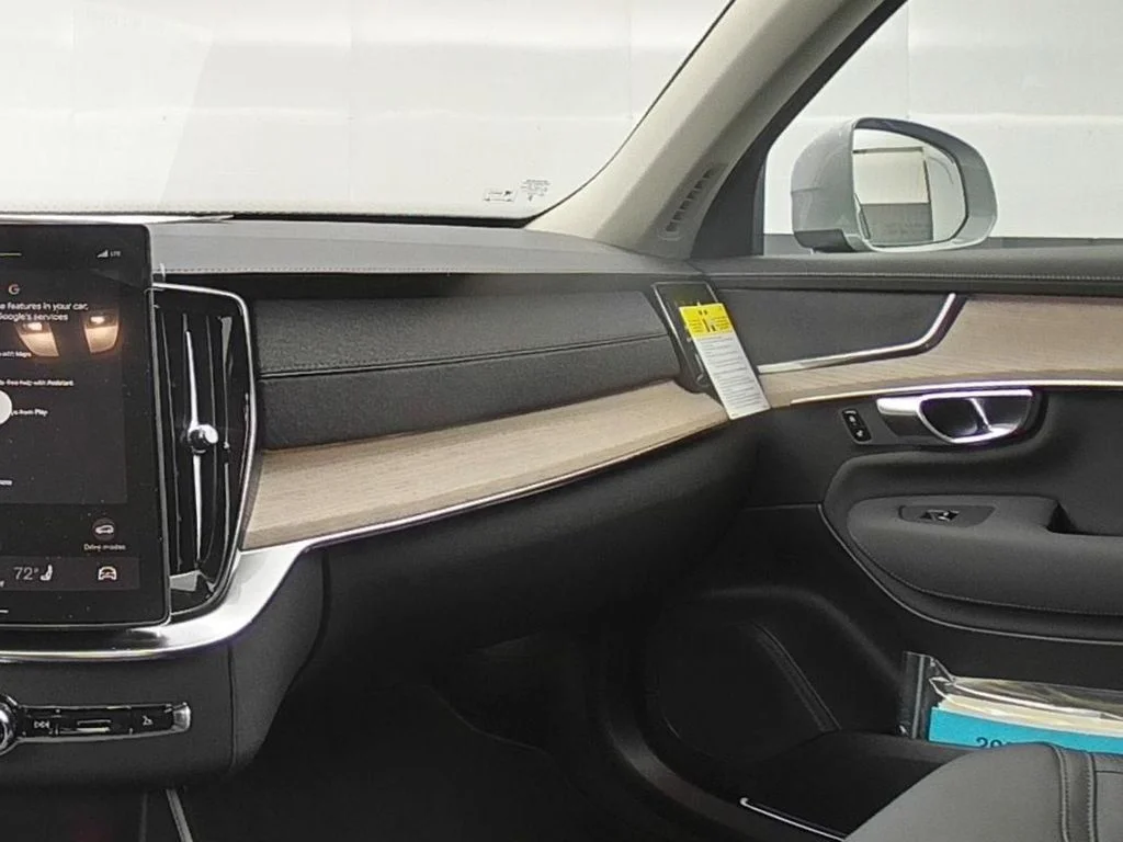 New 2026 Vapour Grey Volvo Core image 36
