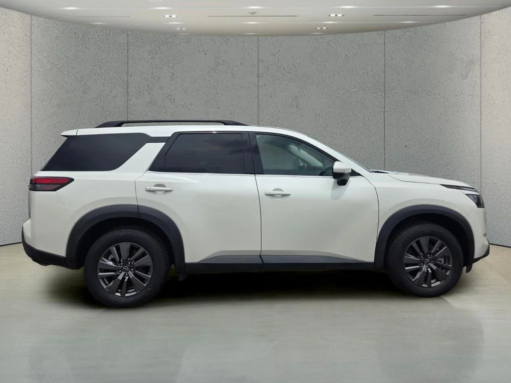 Certified Used 2024 White Nissan SV image 6