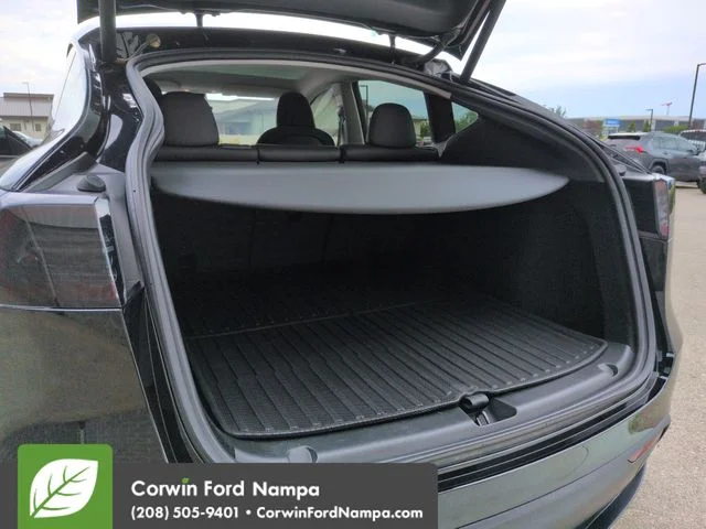 Used 2025 Black Tesla  image 28