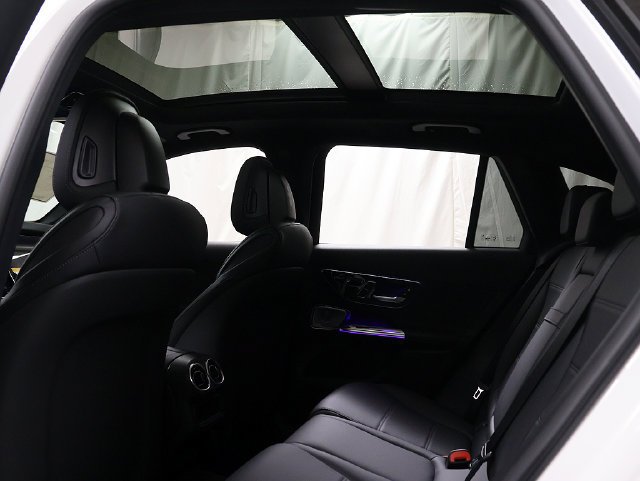 New 2027 Polar White Mercedes-Benz GLC 300 image 41