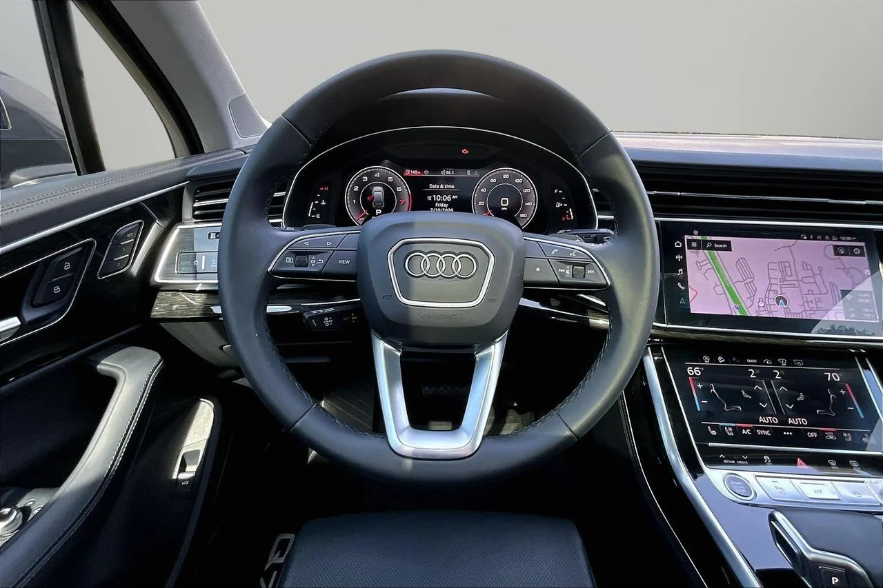 Certified Used 2024  Audi 55 Prestige image 10