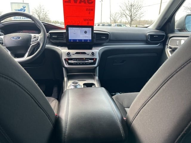 Used 2023 Red Ford XLT image 17