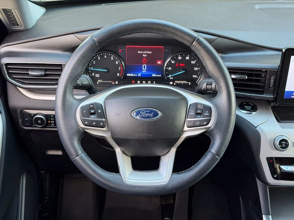 Used 2023 Gray Ford XLT image 27