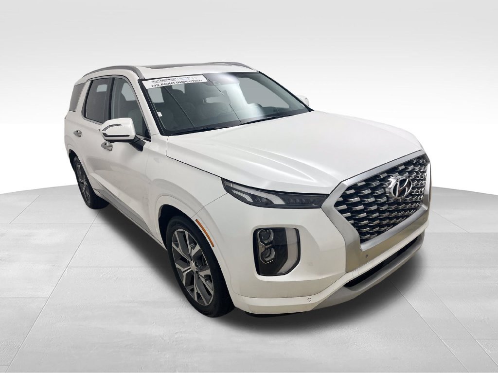Used 2022 White Hyundai Limited image 7