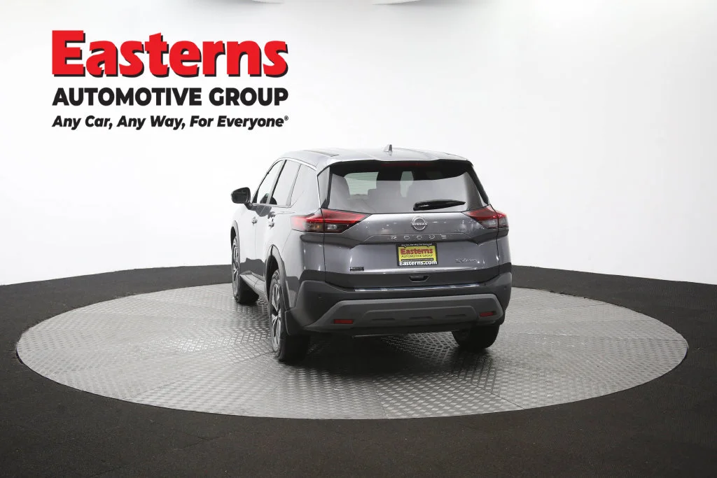 Used 2023 Gray Nissan SV image 38