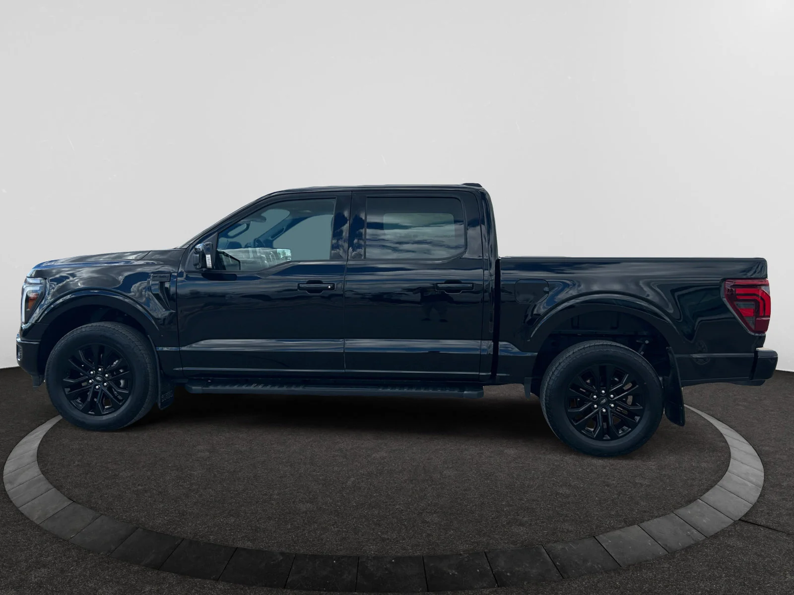 Used 2025 BLACK Ford LARIAT SuperCrew   **New Arrival** image 2