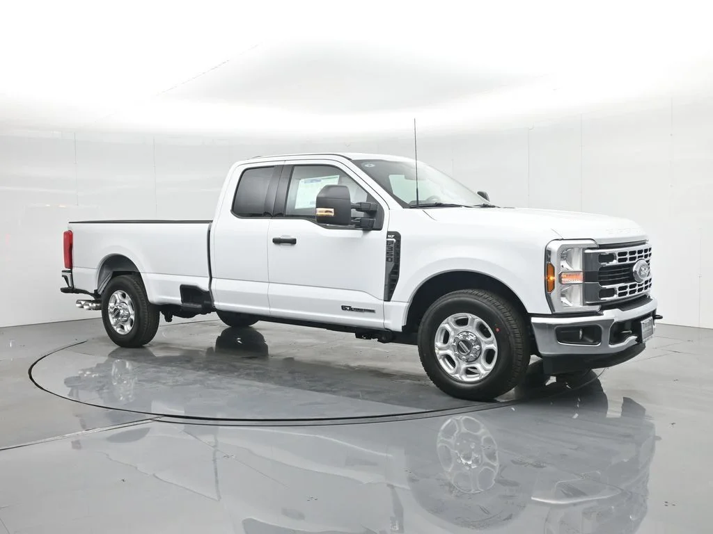 2026 Ford F-350 Super Duty XLT - Photo 28