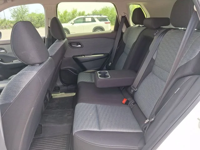 2023 Nissan Rogue SV - Photo 25