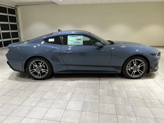 2025 Ford Mustang EcoBoost Fastback - Photo 6