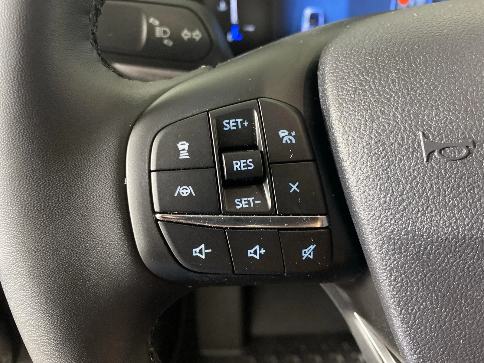New 2026 Carbonized Gray Metallic Ford Big Bend® image 15