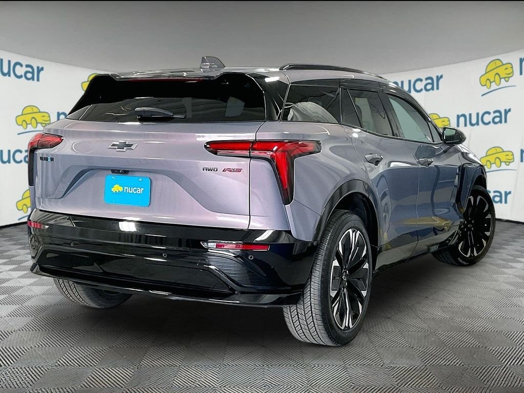 Used 2025 Gray Chevrolet RS image 6