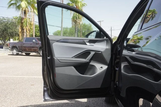 New 2026 Deep Black Pearl Volkswagen SE R-Line Black image 15