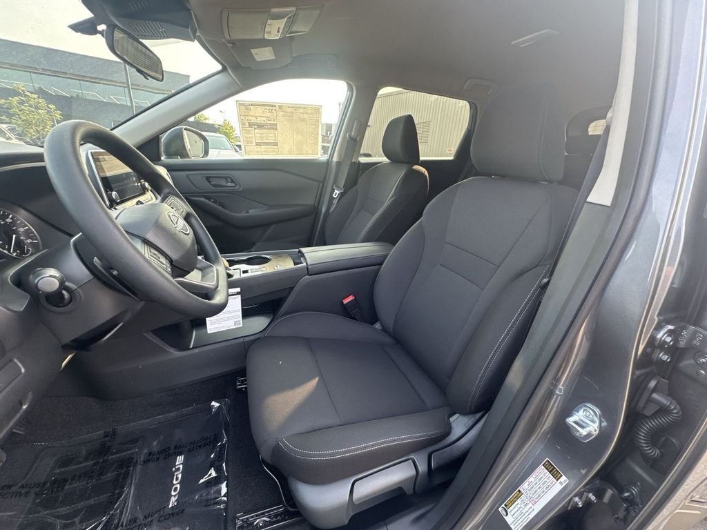 2026 Nissan Rogue S - Photo 11
