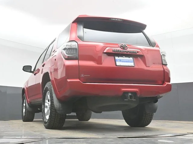 Used 2018 Barcelona Red Metallic Toyota SR5 image 45