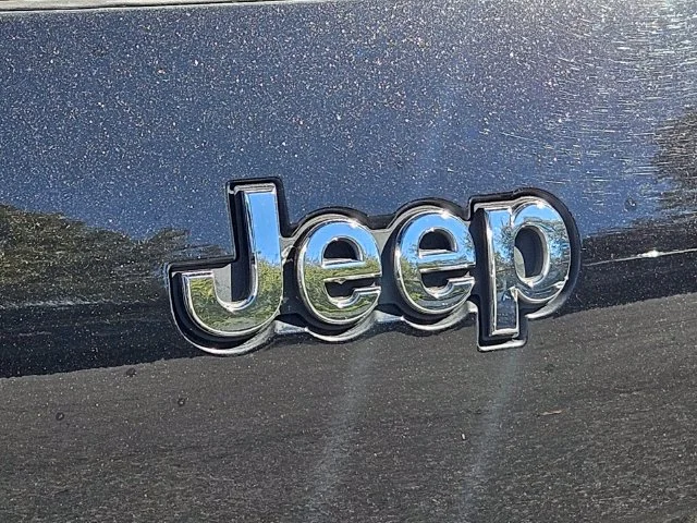 Used 2021 Black Jeep Limited image 33