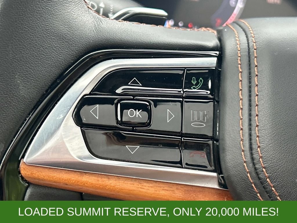 Used 2025 White Jeep Summit Reserve image 25
