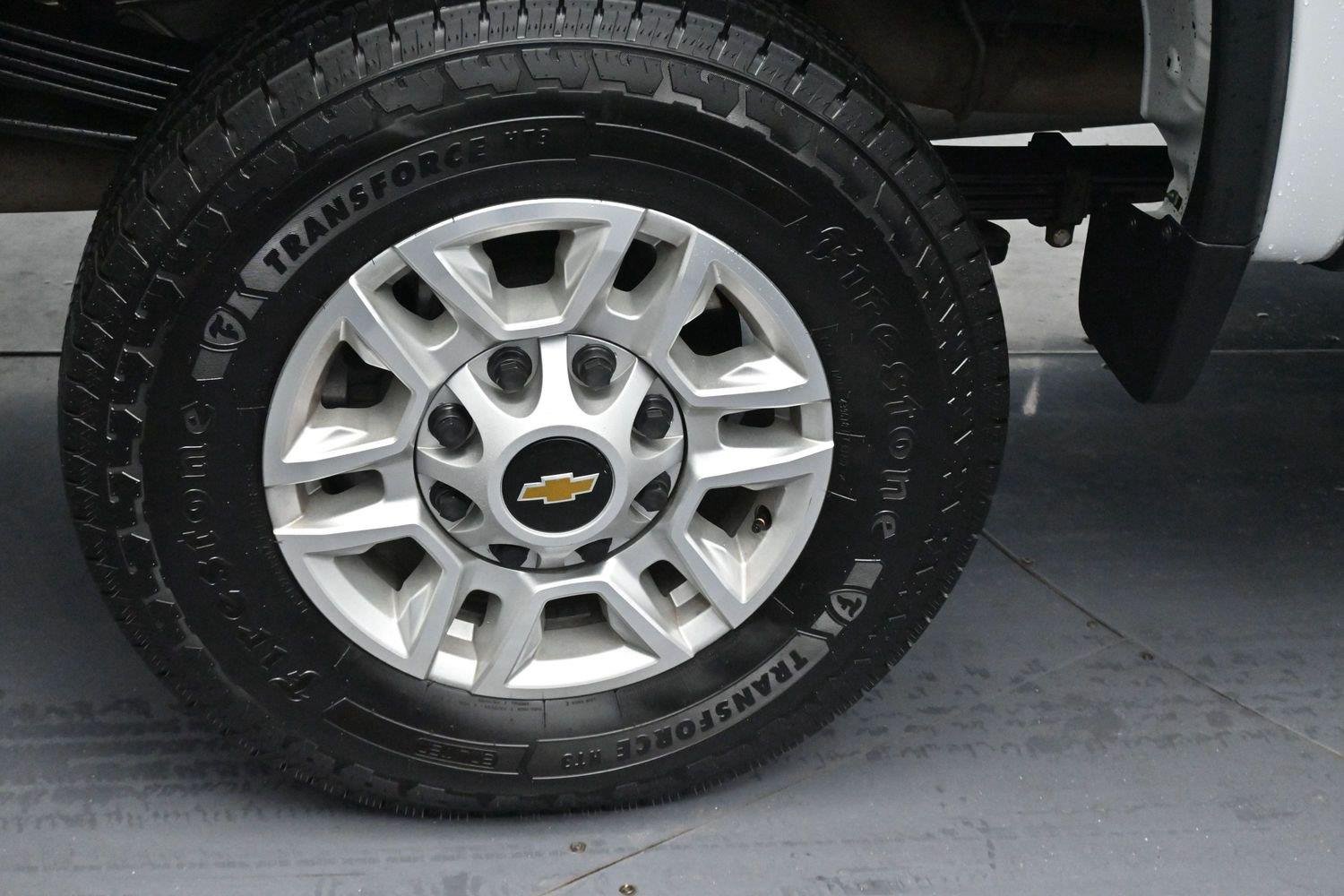 Used 2022 Summit White Chevrolet LT image 30