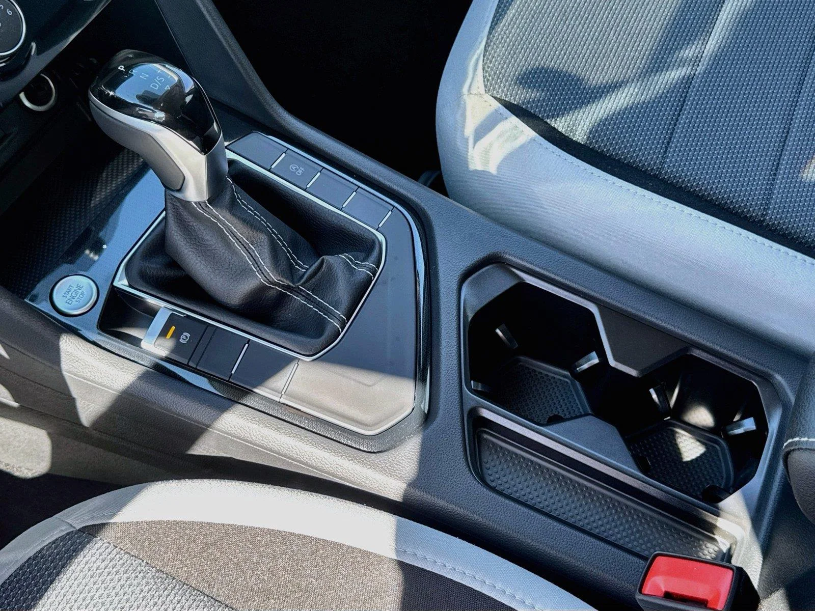New 2027 Monterey Blue Pearl Volkswagen S image 15