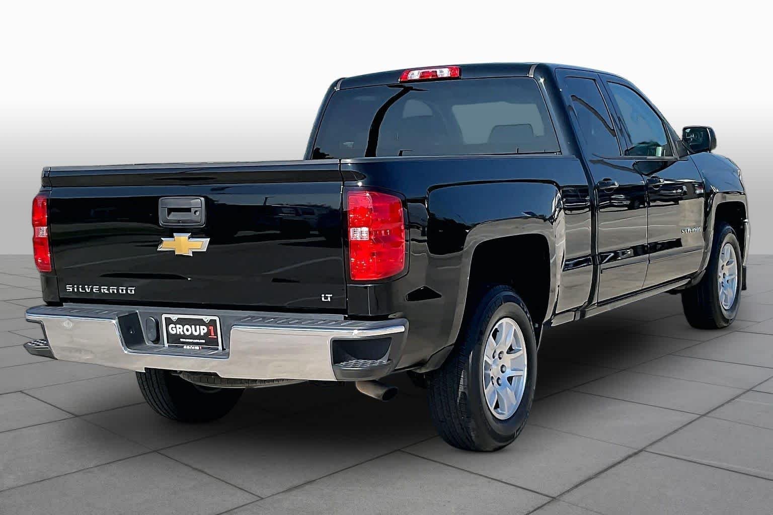 Used 2018 Black Chevrolet LT image 13