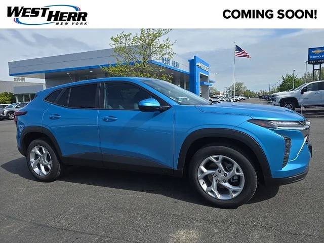2025 Chevrolet Trax LS's photo