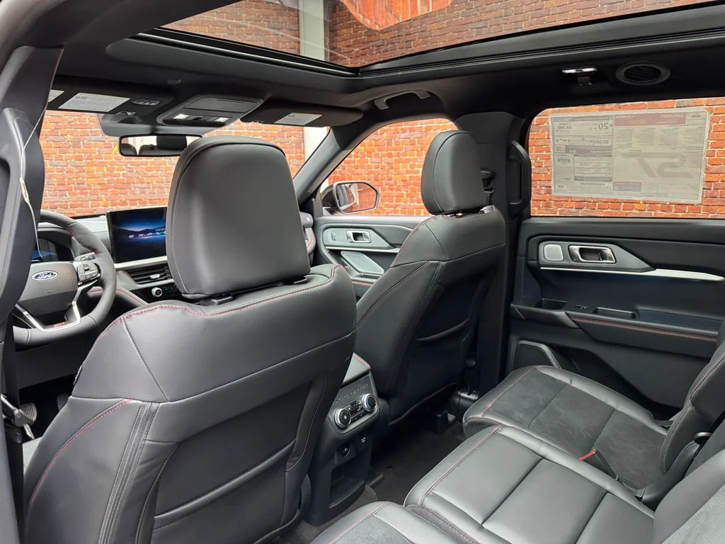 New 2026 Agate Black Metallic Ford ST image 26