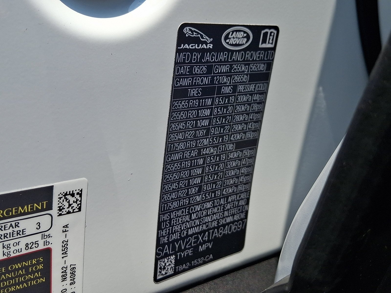 New 2026 Fuji White Land Rover Belgravia Edition image 15