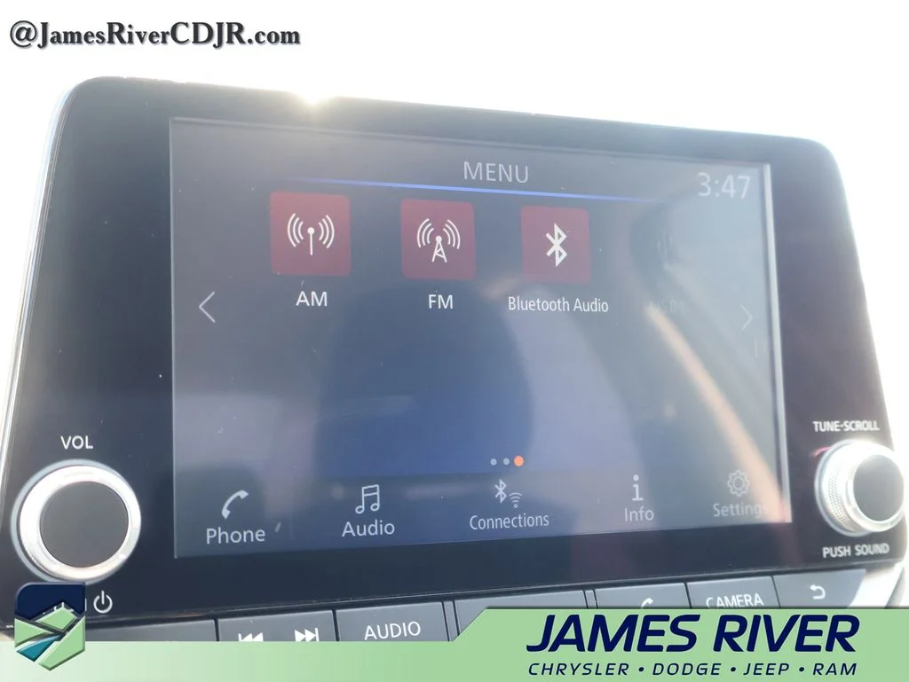 Used 2024 Gray Nissan SV image 34